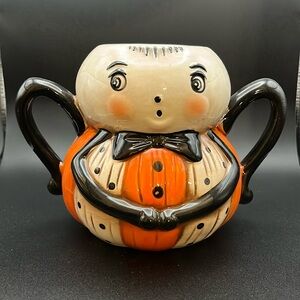 Johanna Parker spider Halloween mug